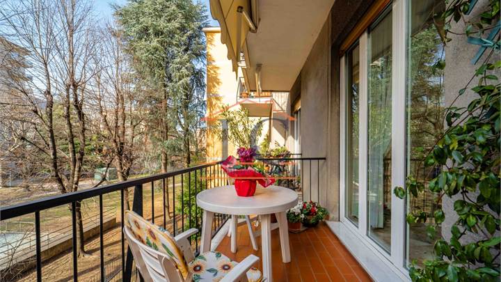3+ bedroom apartment for sale in Como