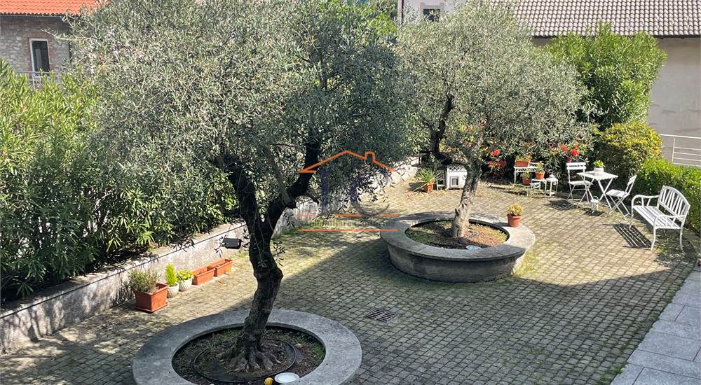 Photo 32