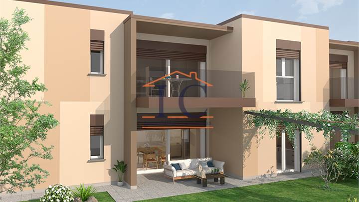 ROVELLASCA NUOVO TRILOCALE CON GIARDINO