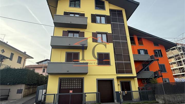 APPARTAMENTO LUMINOSO E PANORAMICO IN PICCOLA PALAZZINA 