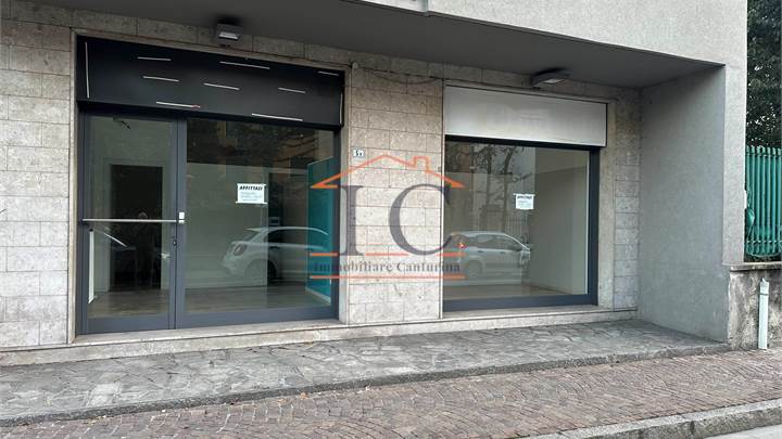 CANTU' NEGOZIO ZONA CENTRALE