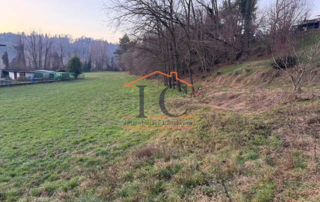 Cantù: Terreno agricolo No parco