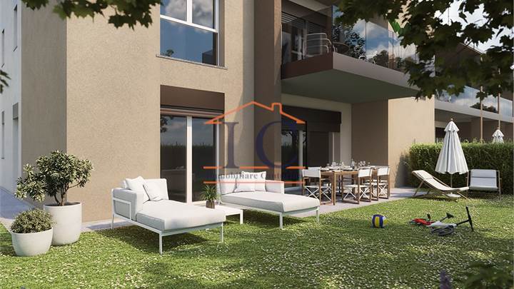 GUANZATENUOVO TRILOCALE CON GIARDINO E BOX DOPPIO