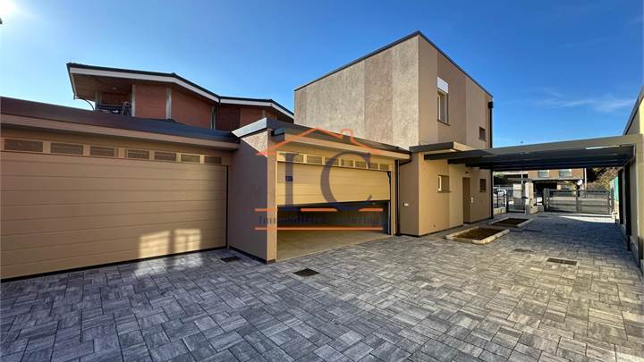 LIMIDO COMASCO NUOVA VILLETTA  A SCHIERA  DI TESTA