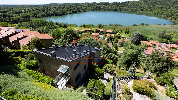 Montorfano – Villa indipendente con vista lago mozzafiato, terrazza panoramica 
